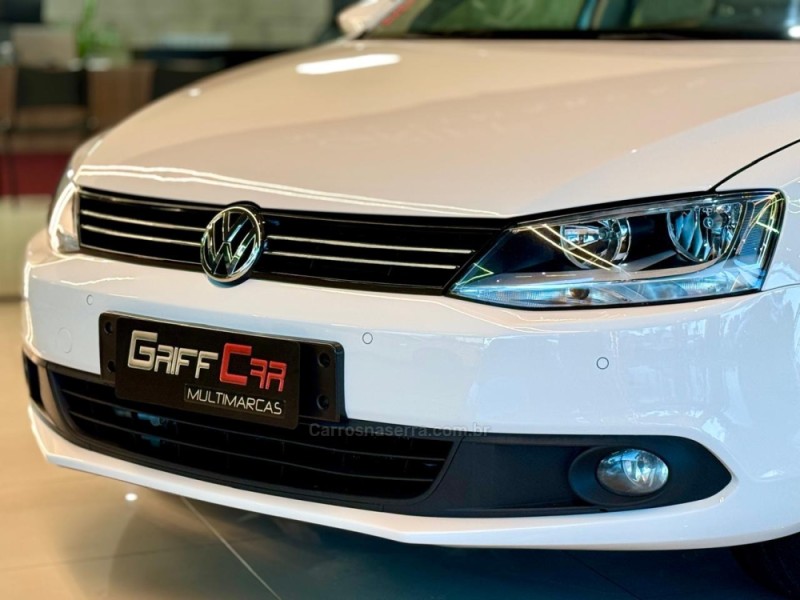 JETTA 2.0 COMFORTLINE FLEX 4P TIPTRONIC - 2012 - DOIS IRMãOS