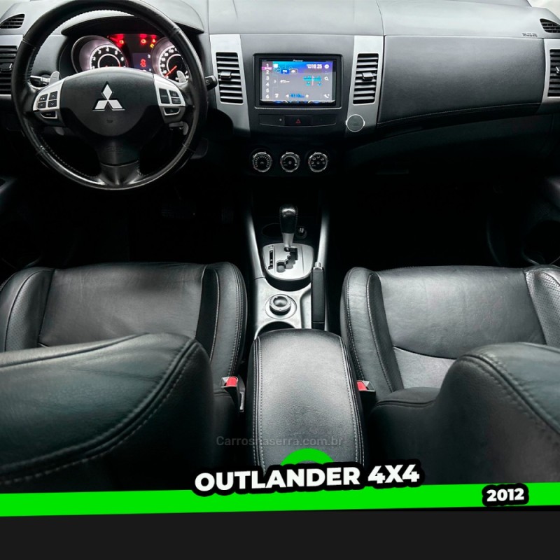 OUTLANDER 3.0 4X4 V6 24V GASOLINA 4P AUTOMÁTICO - 2012 - TAQUARA