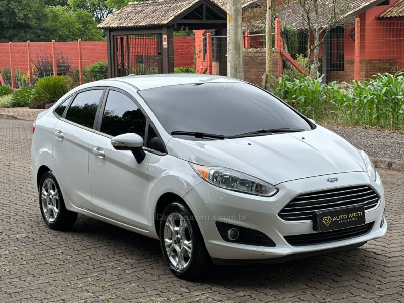 fiesta 1.6 se sedan 16v flex 4p manual 2015 ivoti