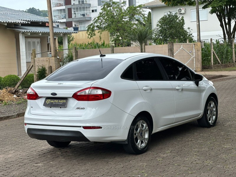 FIESTA 1.6 SE SEDAN 16V FLEX 4P MANUAL - 2015 - IVOTI