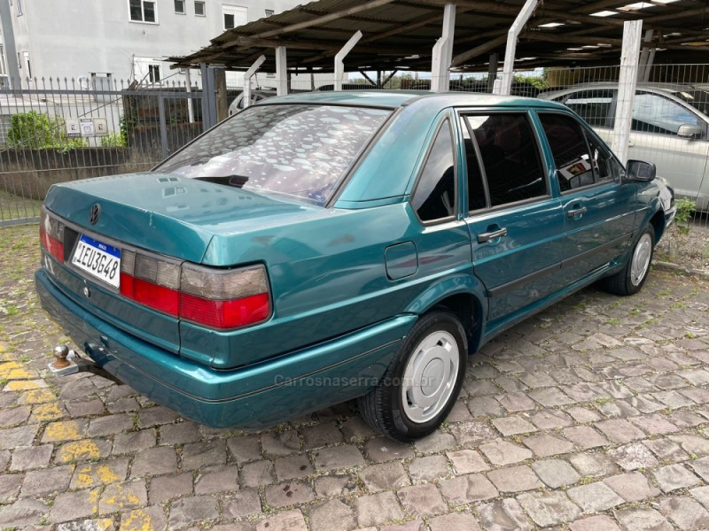 SANTANA 1.8 CLI 8V GASOLINA 4P MANUAL - 1996 - FARROUPILHA