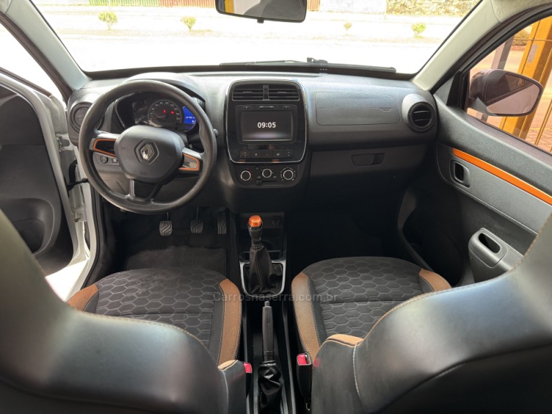 KWID 1.0 12V OUTSIDER FLEX 4P MANUAL - 2020 - BARãO