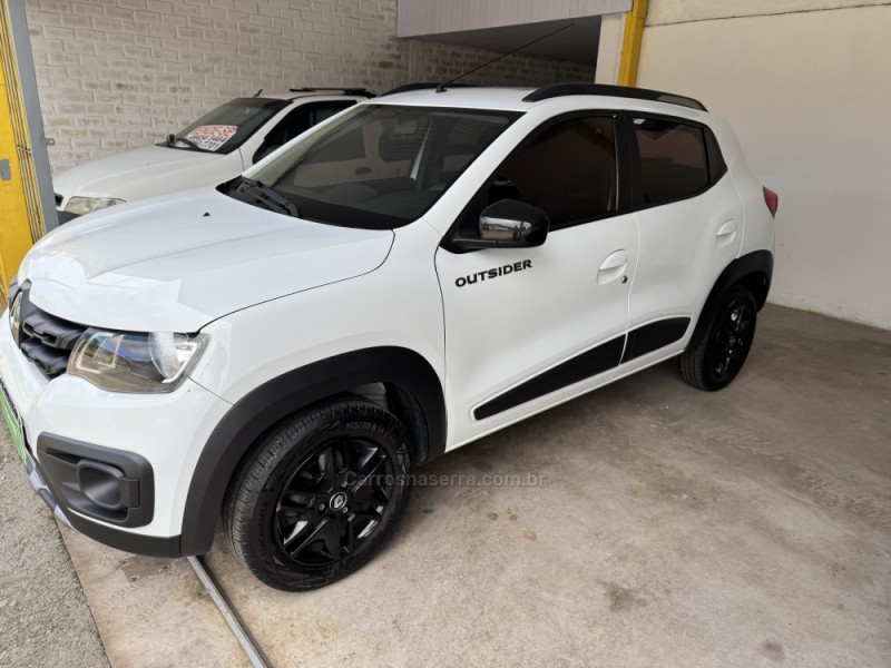 KWID 1.0 12V OUTSIDER FLEX 4P MANUAL - 2020 - BARãO