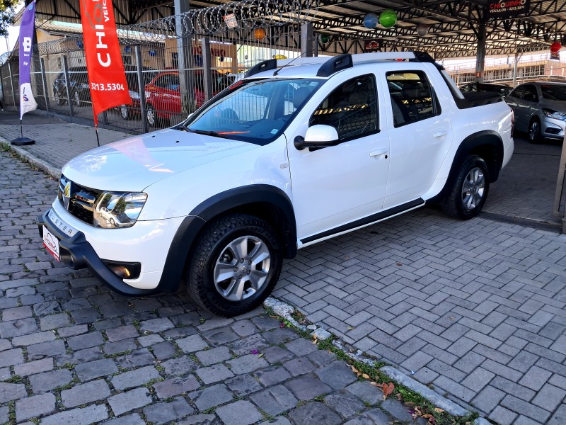 DUSTER OROCH 2.0 16V FLEX DYNAMIQUE 4P AUTOMÁTICO