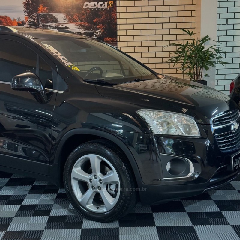 TRACKER 1.8 MPFI LTZ 4X2 16V FLEX 4P AUTOMÁTICO - 2015 - NOVO HAMBURGO