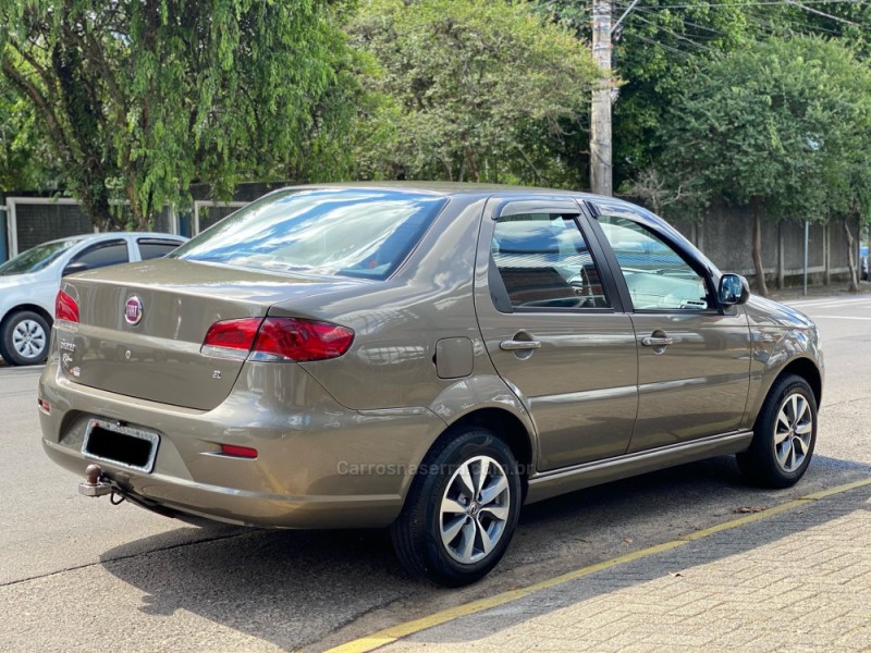 SIENA 1.0 MPI EL 8V FLEX 4P MANUAL - 2015 - PAROBé