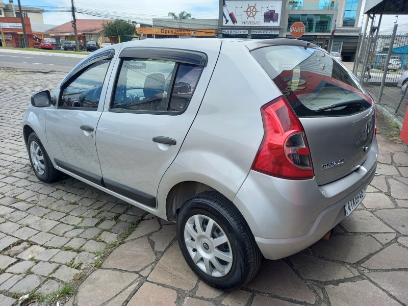 SANDERO 1.0 AUTHENTIQUE 16V FLEX 4P MANUAL - 2011 - CAXIAS DO SUL