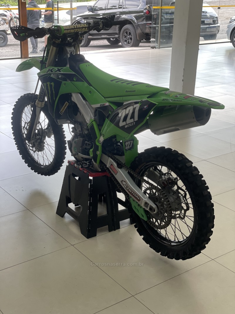 KX 250F  - 2019 - FARROUPILHA