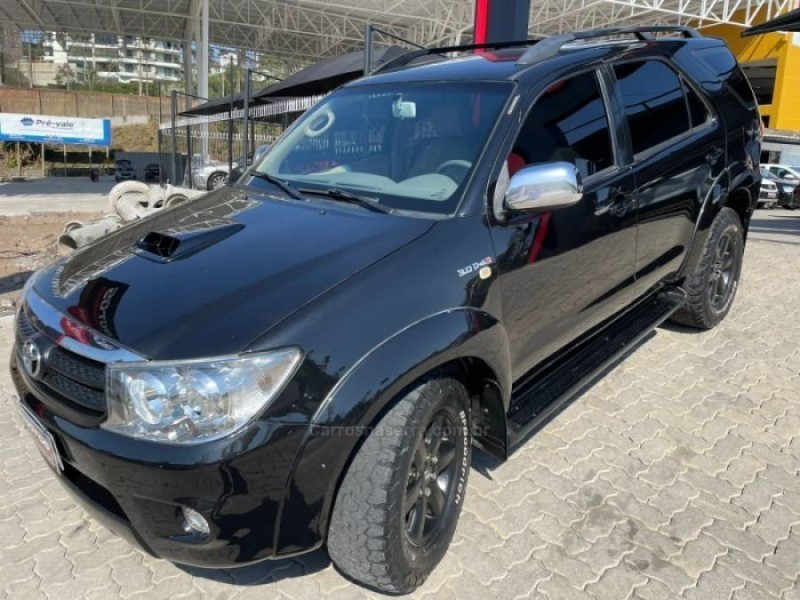 HILUX SW4 3.0 SRV 4X4 16V TURBO INTERCOOLER DIESEL 4P AUTOMÁTICO - 2011 - CAXIAS DO SUL