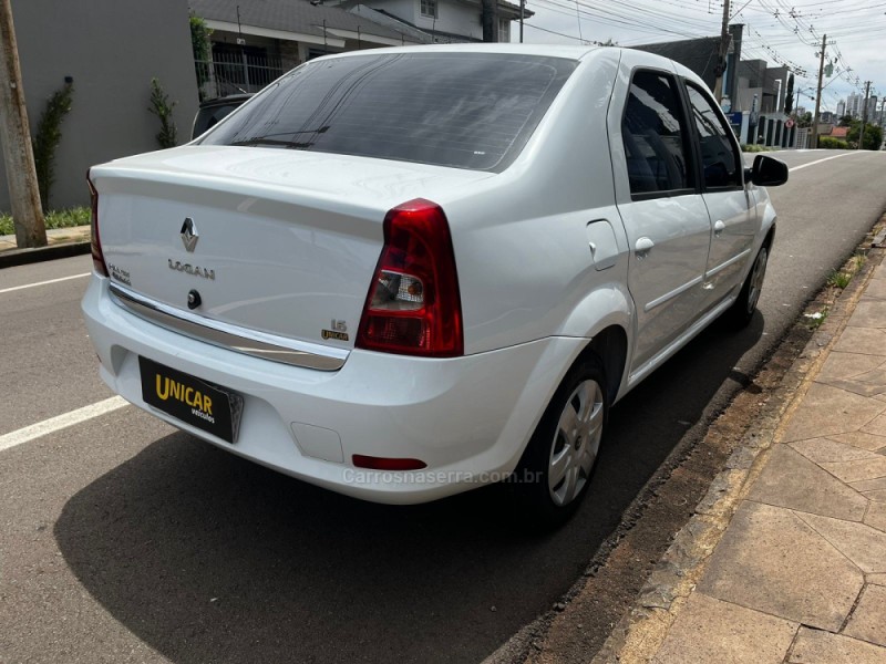 LOGAN 1.6 EXPRESSION 8V HI-FLEX 4P MANUAL - 2013 - PASSO FUNDO