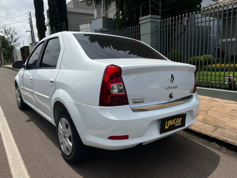 LOGAN 1.6 EXPRESSION 8V HI-FLEX 4P MANUAL - 2013 - PASSO FUNDO