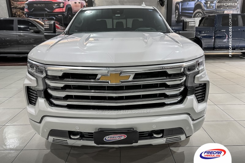 SILVERADO 5.3 1500 HIGH 4X4 COUNTRY GASOLINA 4X4 AUTOMÁTICO - 2024 - SARANDI