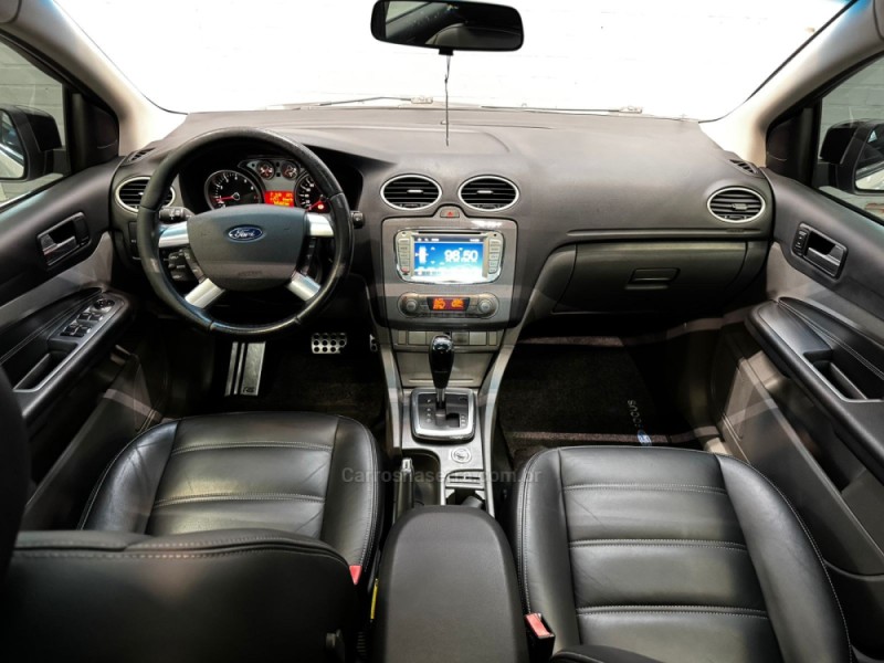 FOCUS 2.0 GHIA 16V GASOLINA 4P AUTOMÁTICO - 2011 - CAXIAS DO SUL