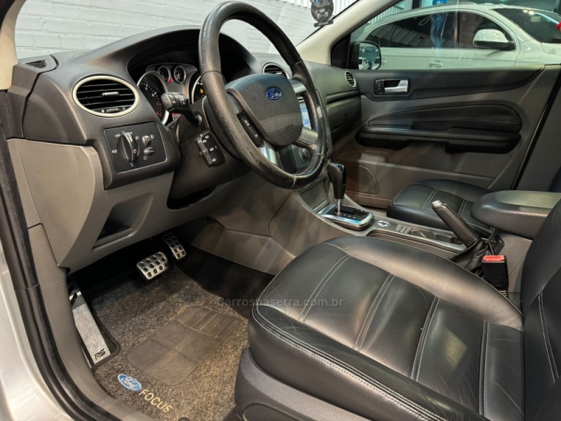FOCUS 2.0 GHIA 16V GASOLINA 4P AUTOMÁTICO - 2011 - CAXIAS DO SUL