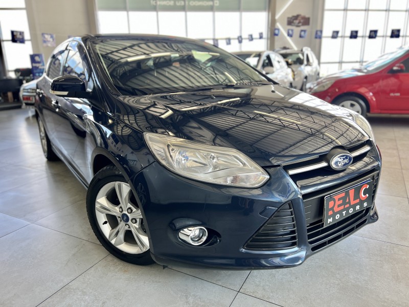 FOCUS 1.6 SE 16V FLEX 4P MANUAL - 2015 - CAXIAS DO SUL