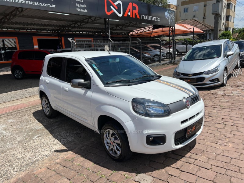 UNO 1.4 EVO EVOLUTION 8V FLEX 4P MANUAL - 2015 - VENâNCIO AIRES