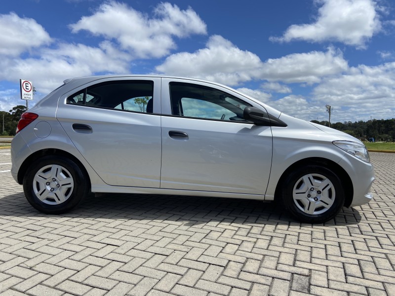 ONIX 1.0 JOY HATCH 8VFLEX 4P MANUAL - 2018 - CAXIAS DO SUL