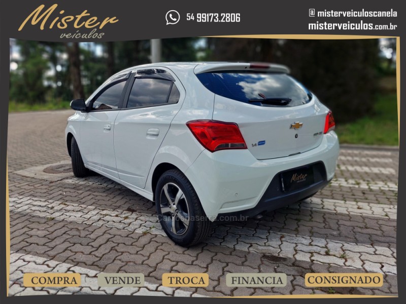 ONIX 1.4 MPFI LTZ 8V FLEX 4P MANUAL - 2017 - CANELA