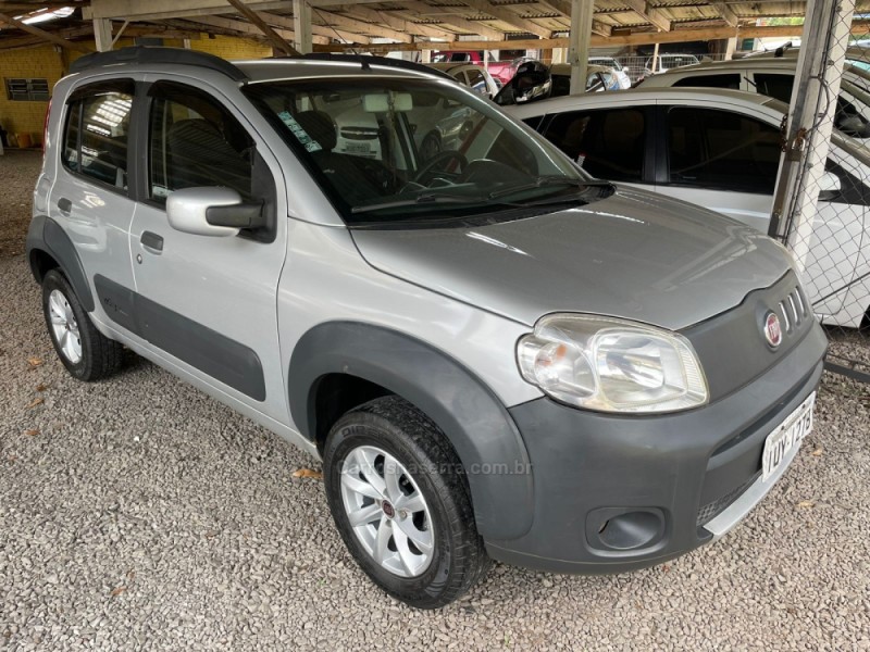 UNO 1.4 WAY 8V FLEX 4P MANUAL - 2014 - FARROUPILHA