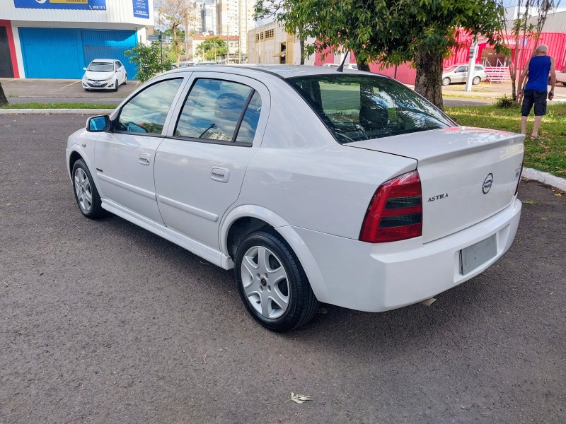 ASTRA 2.0 MPFI ADVANTAGE SEDAN 8V FLEX 4P MANUAL - 2007 - NOVO HAMBURGO