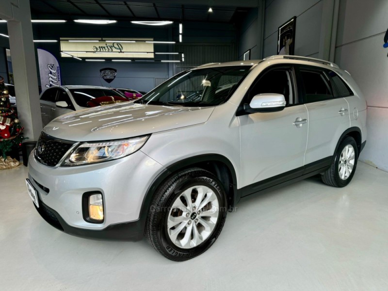 SORENTO 2.4 EX2 4X2 16V GASOLINA 4P AUTOMÁTICO - 2014 - ESTâNCIA VELHA