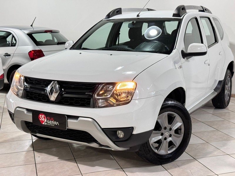 DUSTER 1.6 DYNAMIQUE 4X2 16V FLEX 4P MANUAL - 2017 - CAXIAS DO SUL