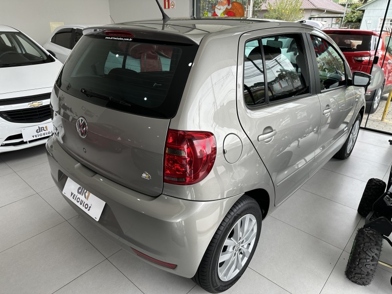 FOX 1.0 MI TRENDLINE 8V FLEX 4P MANUAL - 2014 - CAXIAS DO SUL