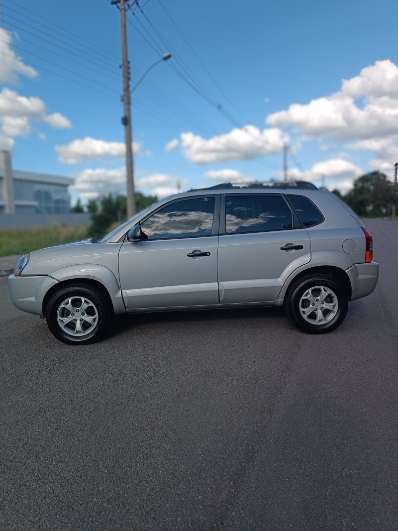 TUCSON 2.0 GL 2WD 16V GASOLINA 4P MANUAL - 2010 - BENTO GONçALVES