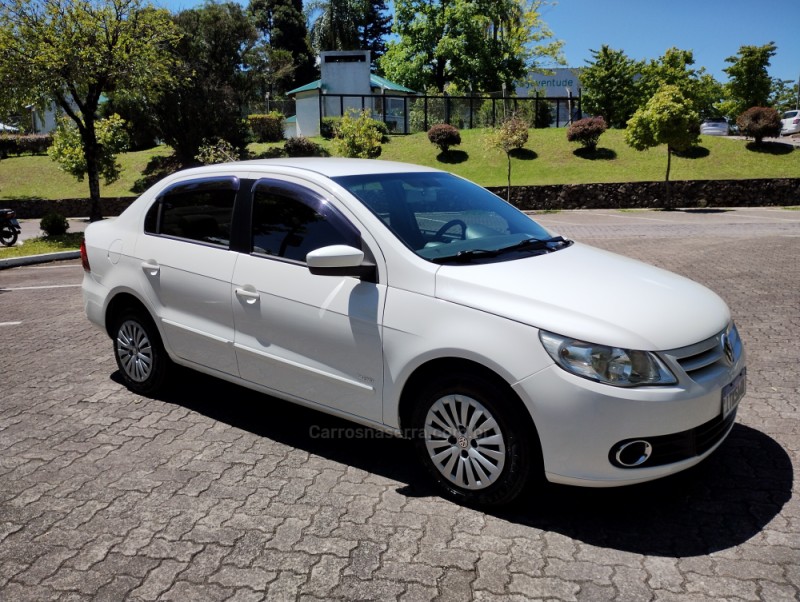 VOYAGE 1.6 MI TREND 8V FLEX 4P MANUAL - 2013 - CAXIAS DO SUL