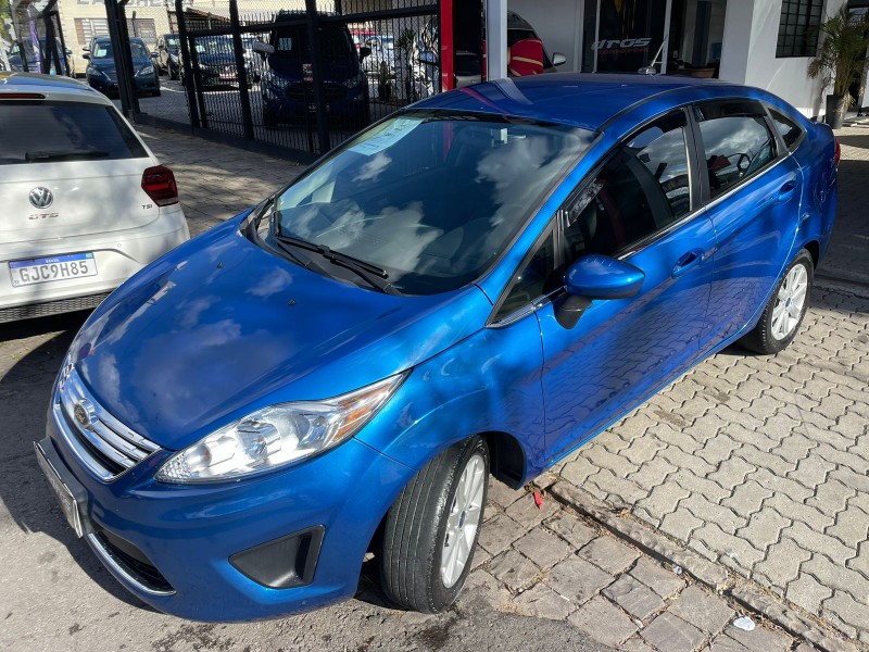 FIESTA 1.6 SE SEDAN 16V FLEX 4P MANUAL - 2011 - CAXIAS DO SUL