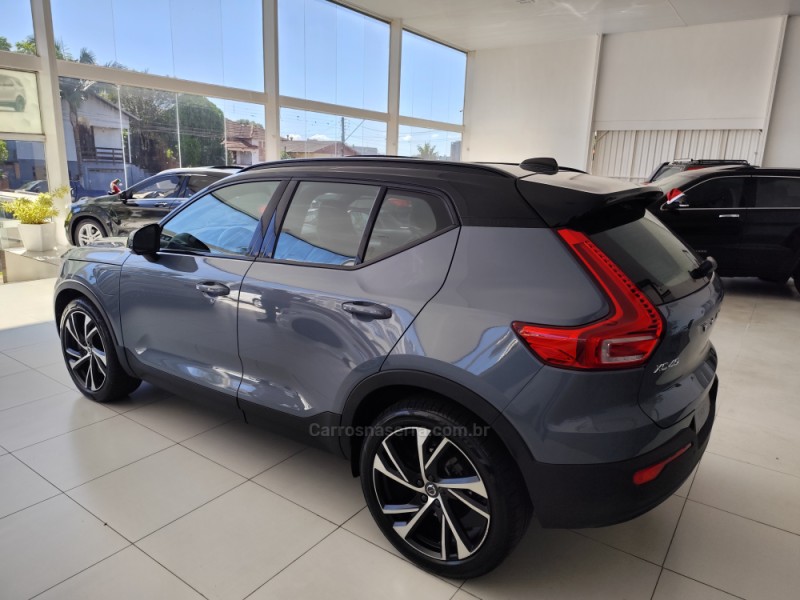 XC 40 1.5 T5 HÍBRIDO R-DESIGN FWD - 2021 - ERECHIM