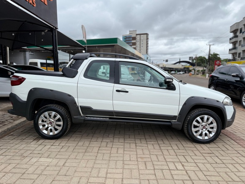 STRADA 1.8 MPI ADVENTURE CD 16V FLEX 3P MANUAL - 2015 - LAGOA VERMELHA