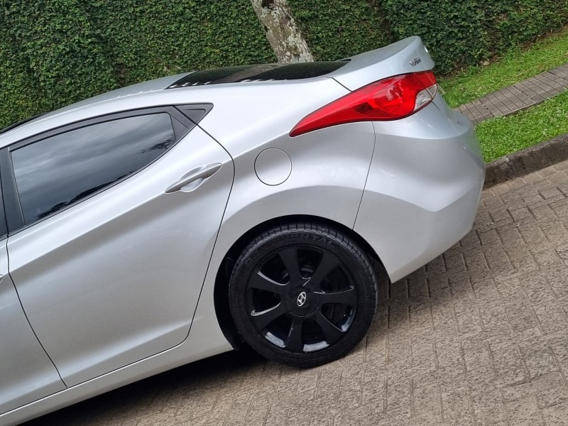 ELANTRA 1.8 GLS 16V GASOLINA 4P AUTOMÁTICO - 2013 - CAXIAS DO SUL