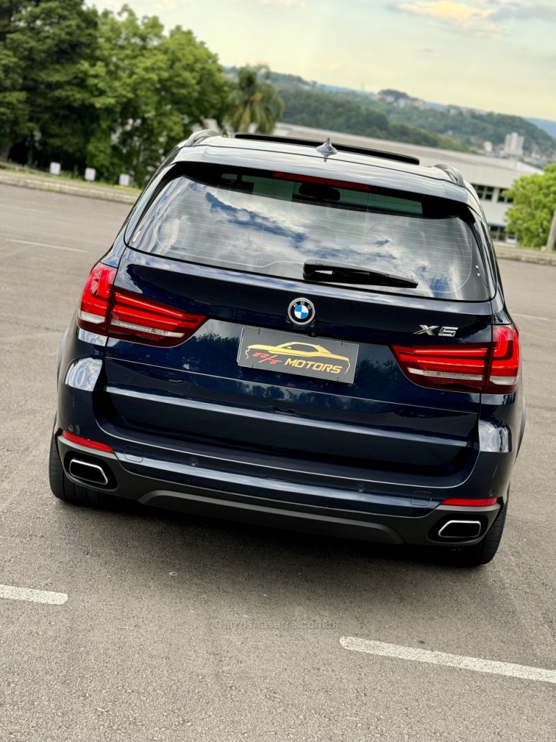 X5 3.0 4X4 30D I6 TURBO DIESEL 4P AUTOMÁTICO - 2018 - CAXIAS DO SUL