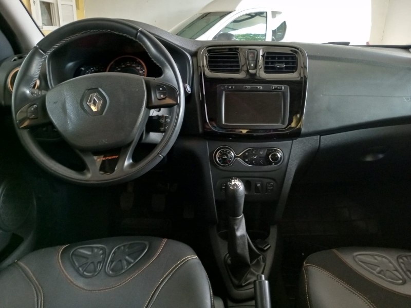 SANDERO 1.6 STEPWAY 16V FLEX 4P MANUAL - 2020 - CANELA