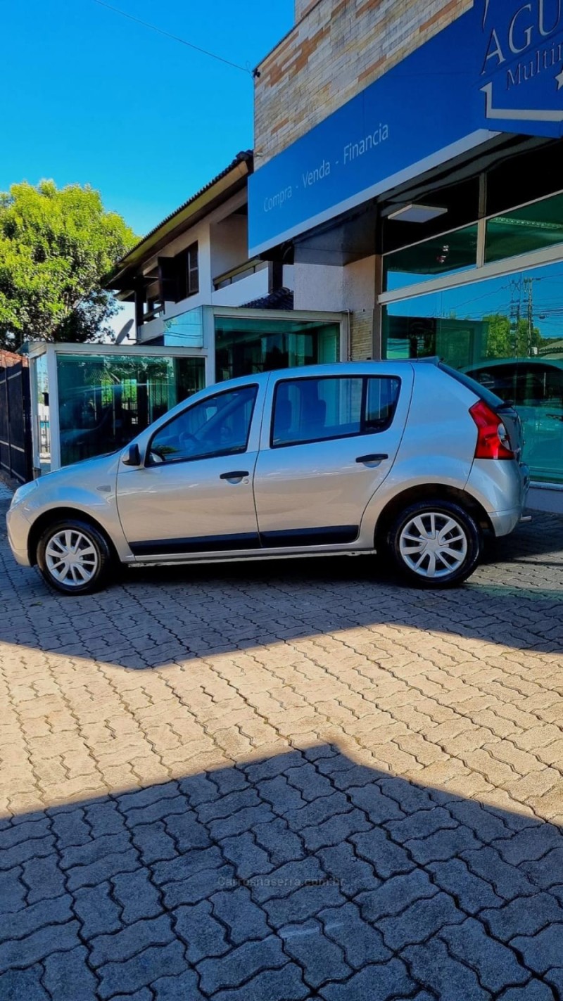 SANDERO 1.6 EXPRESSION 8V FLEX 4P MANUAL - 2011 - PASSO FUNDO