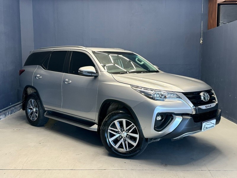 HILUX SW4 2.8 SRX 4X4 16V TURBO INTERCOOLER DIESEL 4P AUTOMÁTICO - 2019 - CAXIAS DO SUL