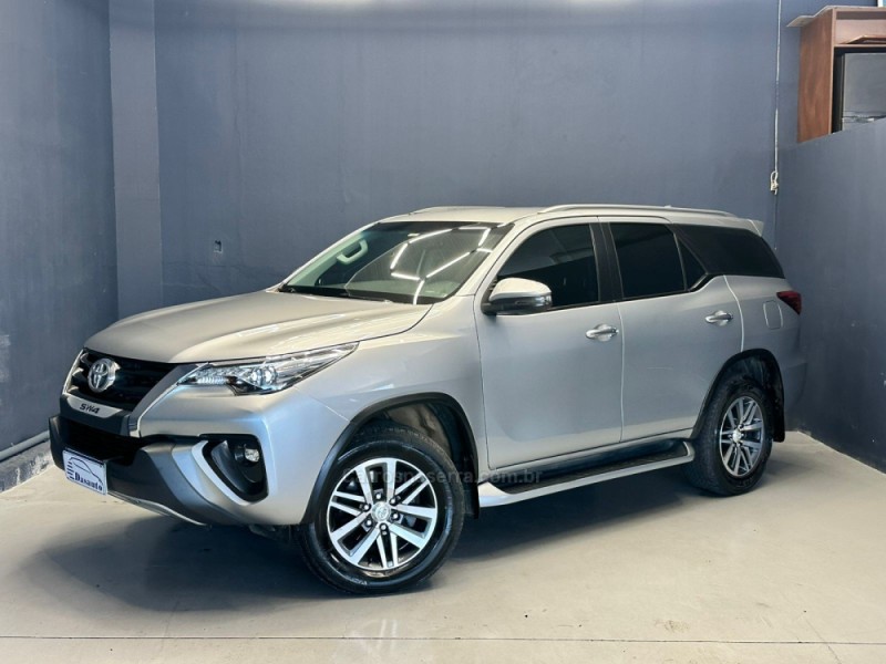 hilux sw4 2.8 srx 4x4 16v turbo intercooler diesel 4p automatico 2019 caxias do sul