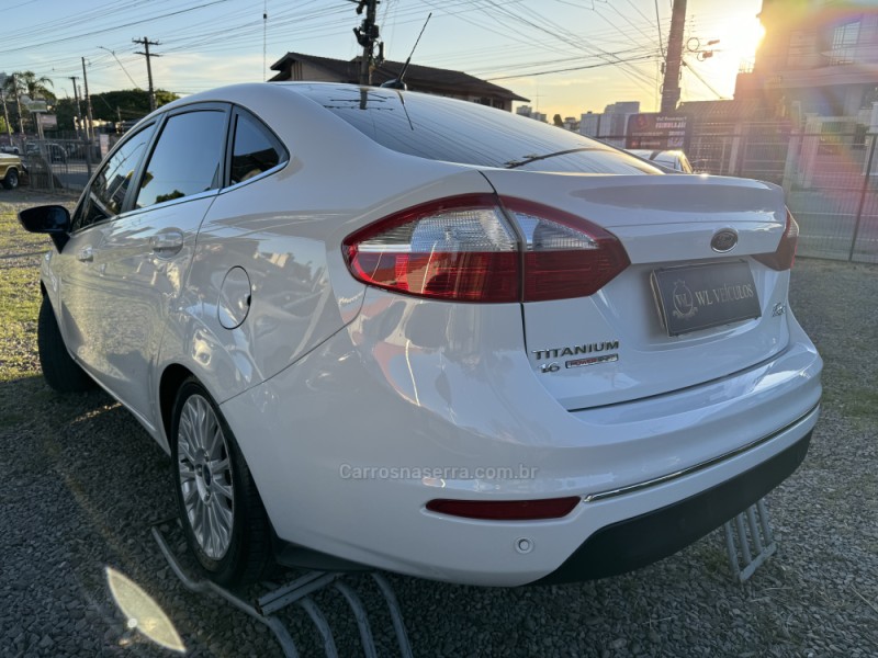 FIESTA 1.6 TITANIUM SEDAN 16V FLEX 4P AUTOMÁTICO - 2014 - CAXIAS DO SUL