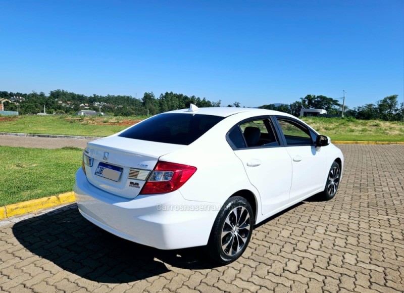 CIVIC 2.0 LXR 16V FLEX 4P AUTOMÁTICO - 2015 - LAJEADO