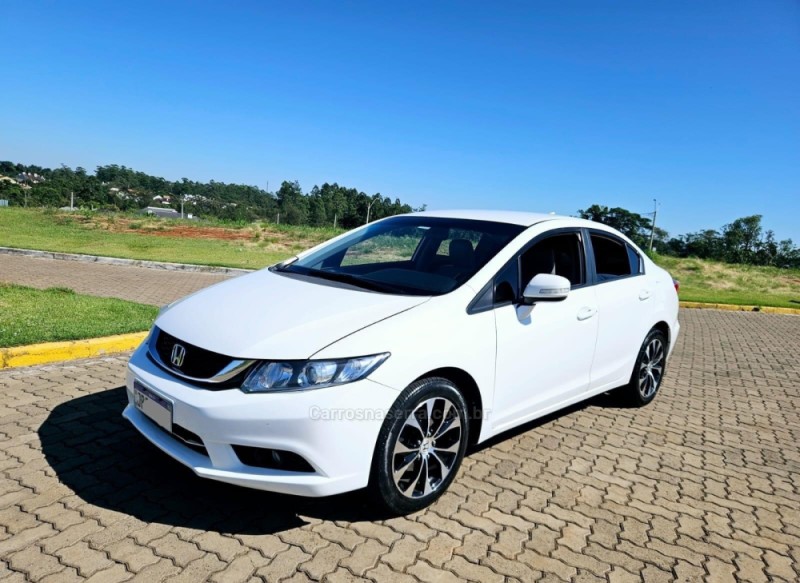 CIVIC 2.0 LXR 16V FLEX 4P AUTOMÁTICO - 2015 - LAJEADO