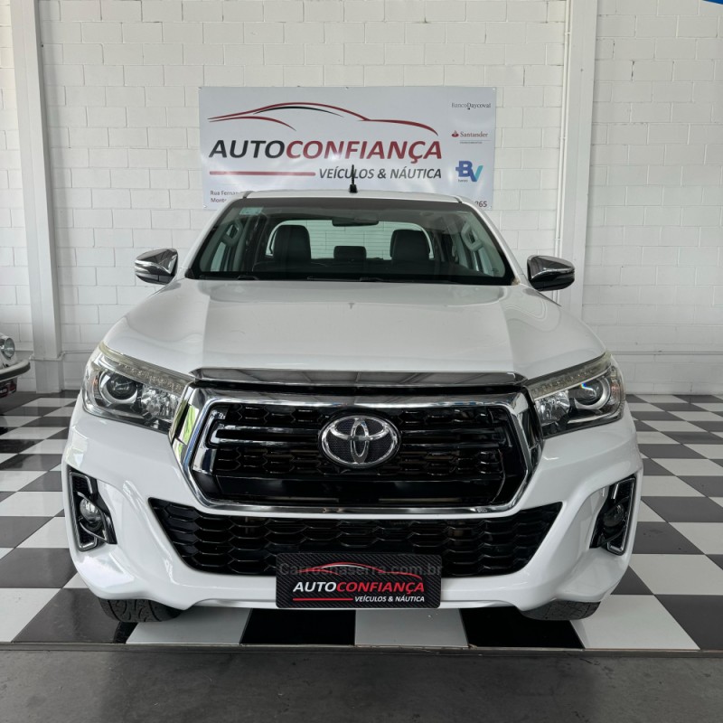 HILUX 2.8 SRX 4X4 CD 16V DIESEL 4P AUTOMÁTICO - 2018 - MONTENEGRO