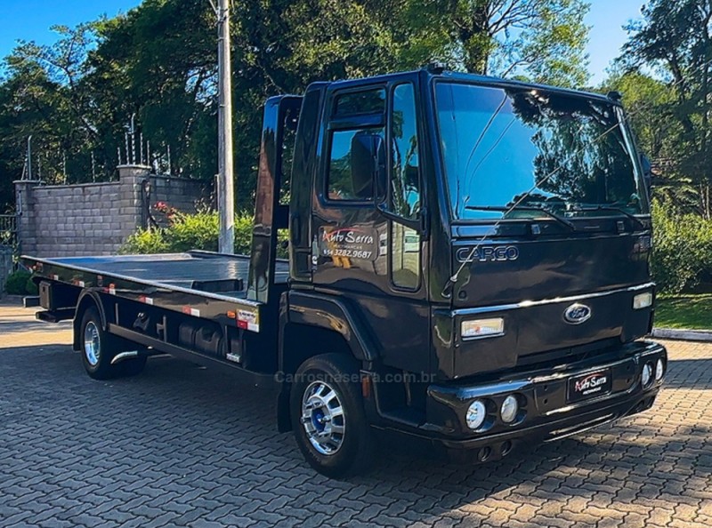 cargo 815 e turbo 2001 canela