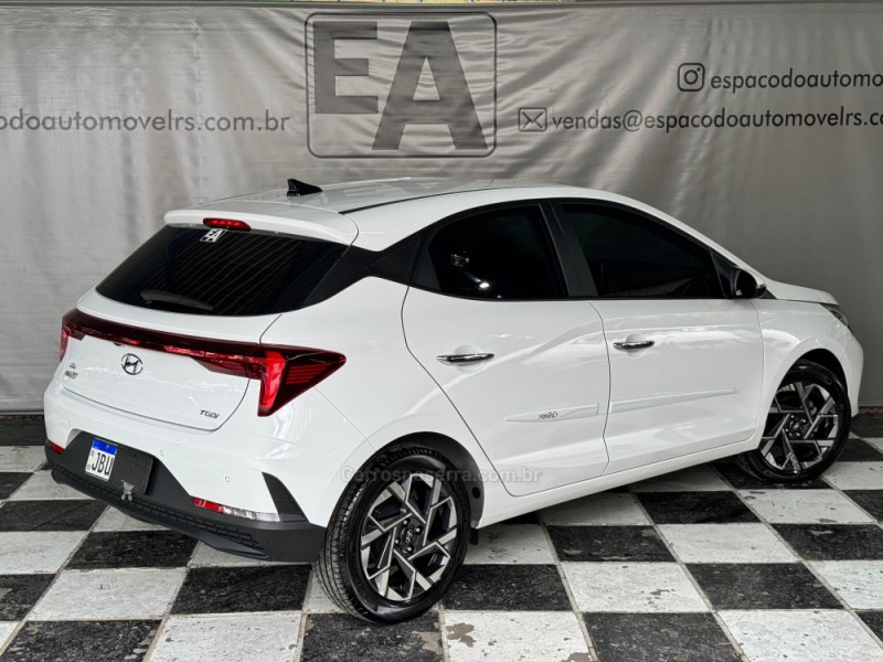 HB20 1.0 PLATINUM 12V TURBO FLEX 4P AUTOMÁTICO - 2023 - NOVA PRATA