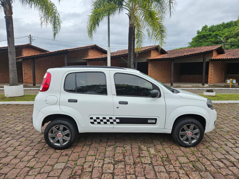 UNO 1.0 EVO VIVACE 8V FLEX 4P MANUAL - 2013 - VENâNCIO AIRES