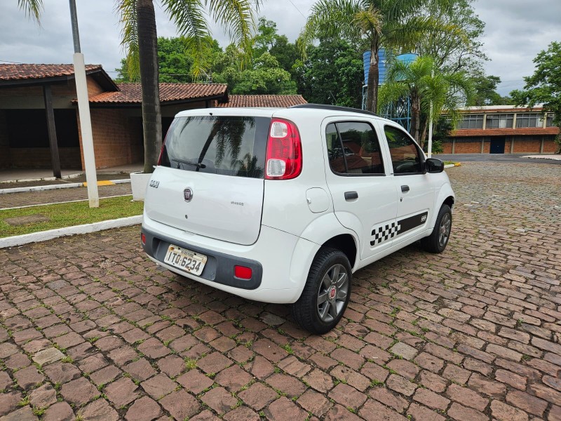 UNO 1.0 EVO VIVACE 8V FLEX 4P MANUAL - 2013 - VENâNCIO AIRES