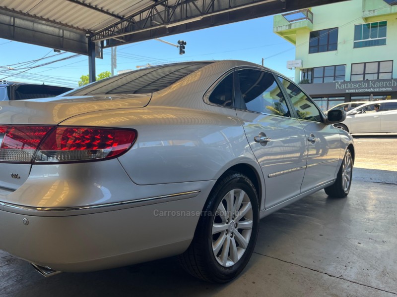 AZERA 3.3 MPFI GLS SEDAN V6 24V GASOLINA 4P AUTOMÁTICO - 2009 - SANTA CRUZ DO SUL