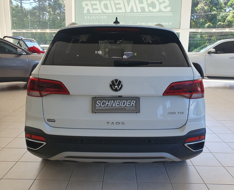 TAOS 1.4 16V COMFORTLINE TSI FLEX 4P AUTOMÁTICO - 2022 - NOVA PETRóPOLIS