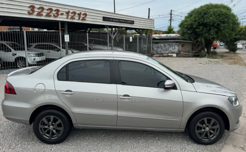 VOYAGE 1.0 MI COMFORTLINE 8V FLEX 4P MANUAL - 2015 - CAXIAS DO SUL