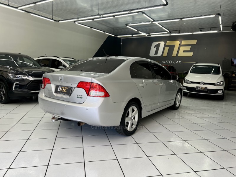 CIVIC 1.8 LXS 16V FLEX 4P MANUAL - 2008 - PASSO FUNDO